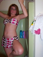 toilet cutie takes herself