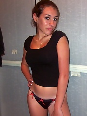 Amateurs cute girlfriends having sex